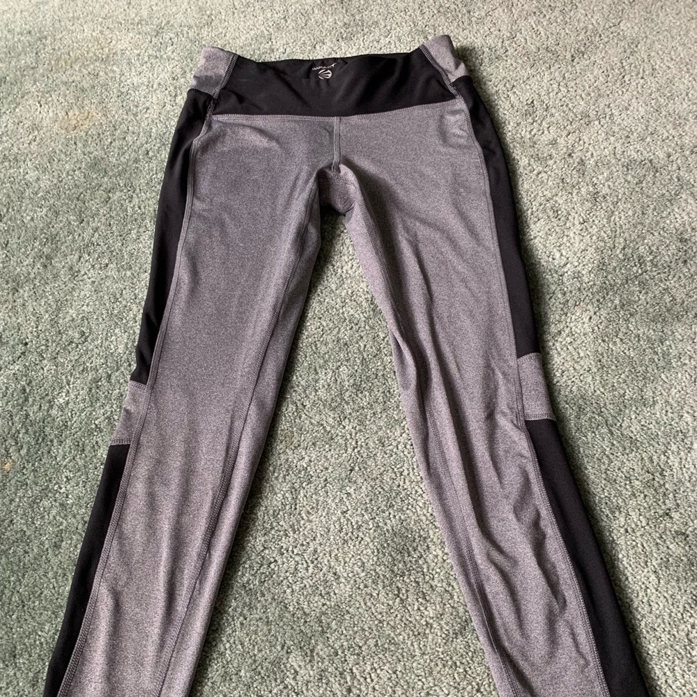 never worn work out leggings